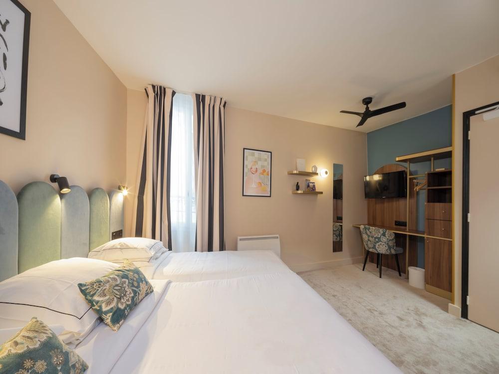 Hotel Boronali Montmartre Room Type - Classic Triple Room