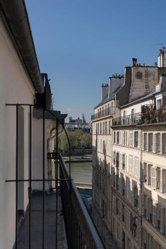 Hotel Saint-Louis en L'Isle - Notre-Dame - Tap to explore photos
