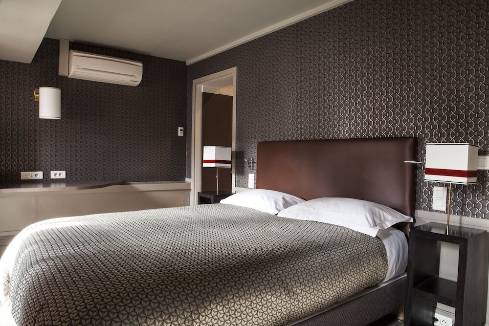 Hotel Concortel Room Type - Deluxe Room