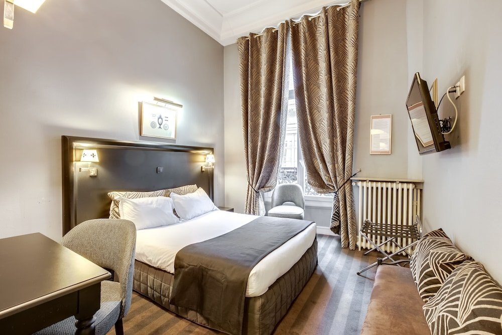 Hotel Opéra Maintenon Room Type - Double Room