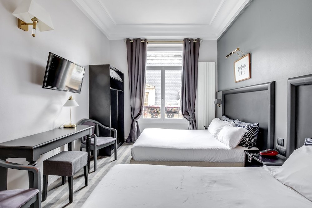 Hotel Opéra Maintenon Room Type - Triple Room, Multiple Beds Hotel Opéra Maintenon Room Type - Triple Room, Multiple Beds