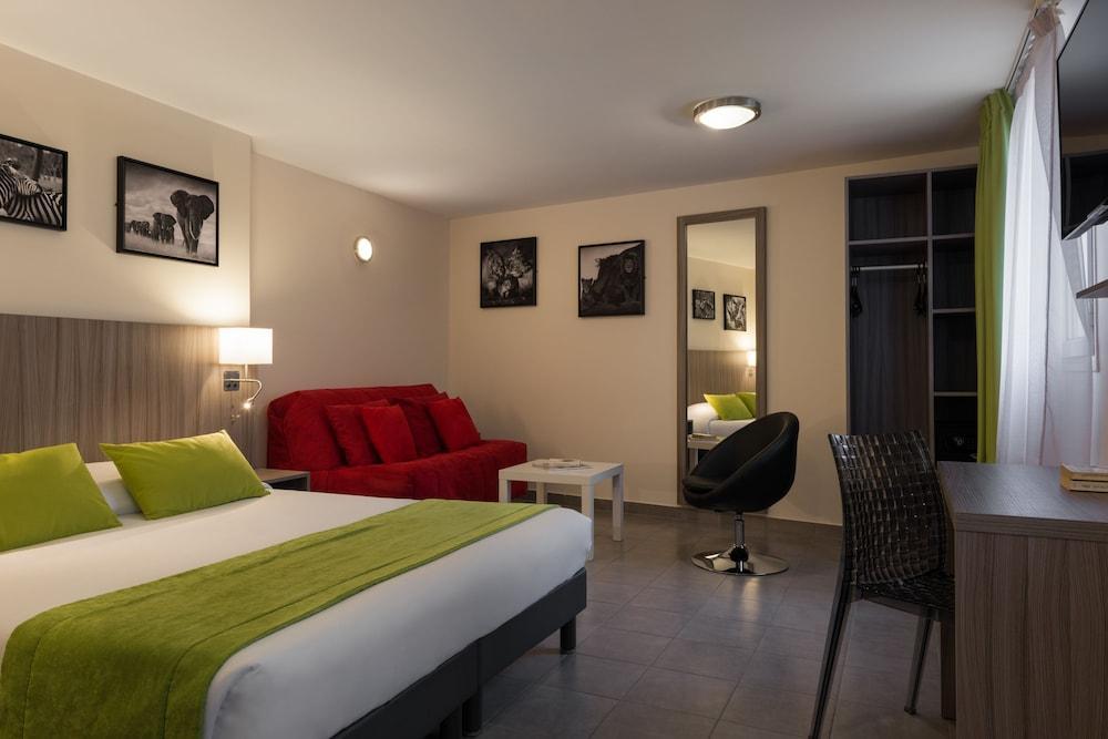 Reims Hotel Room Type - Quadruple Room