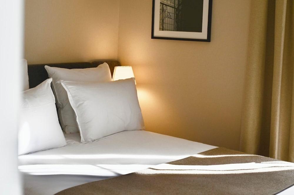 Local 101 Beaurepaire Room Type - Basic Double Room