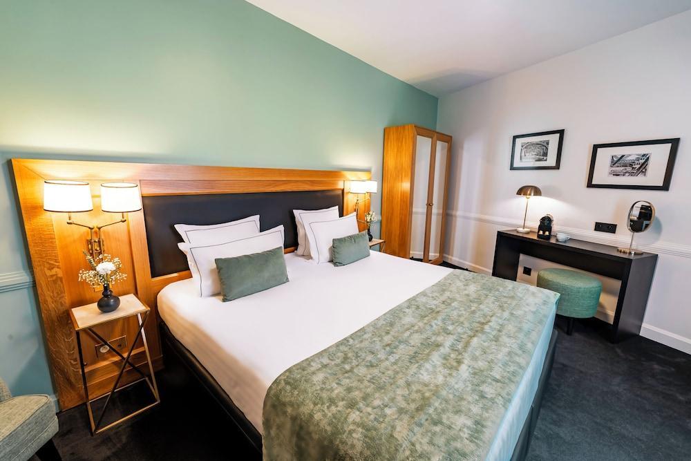 Hotel Le Cercle Tour Eiffel Room Type - Chambre De Luxe