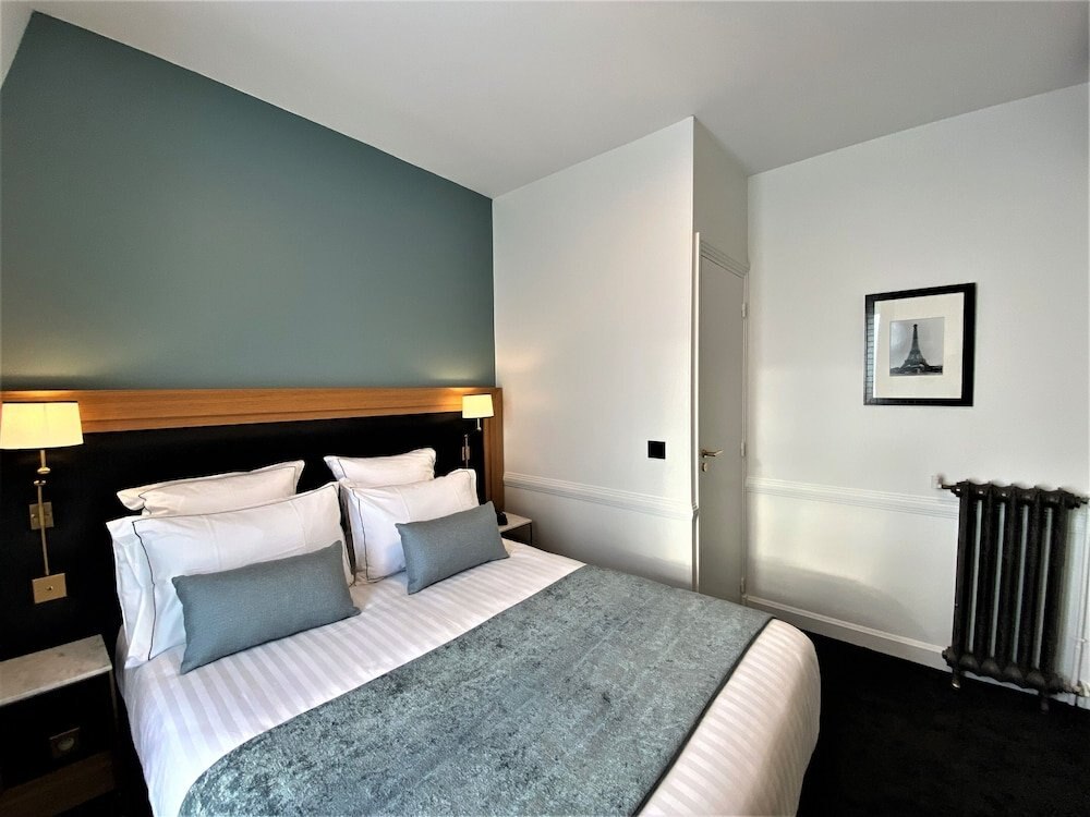 Hotel Le Cercle Tour Eiffel Room Type - Chambre Standard