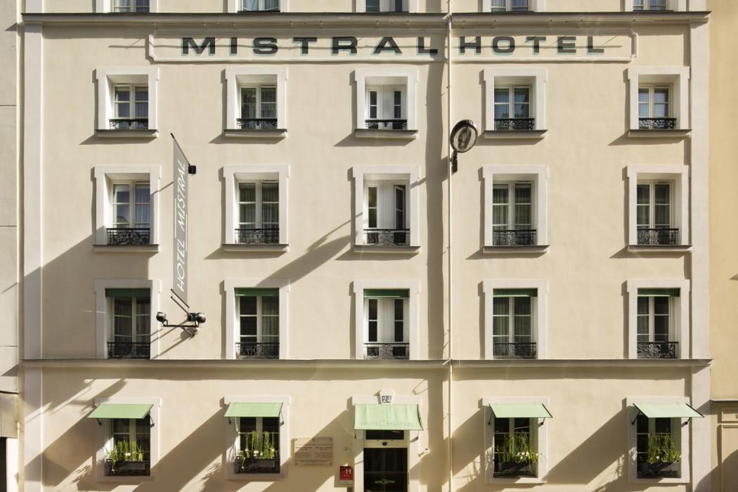 Hôtel Mistral - Tap to explore photos