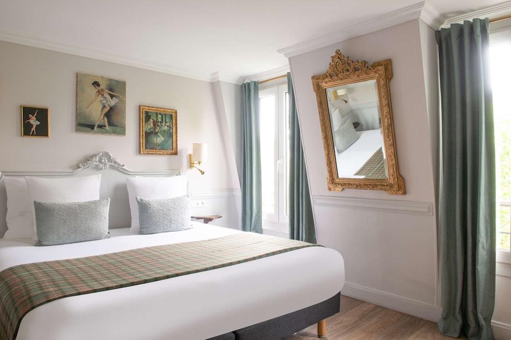 Hotel de la Porte Dorée Room Type - Premium Double Room