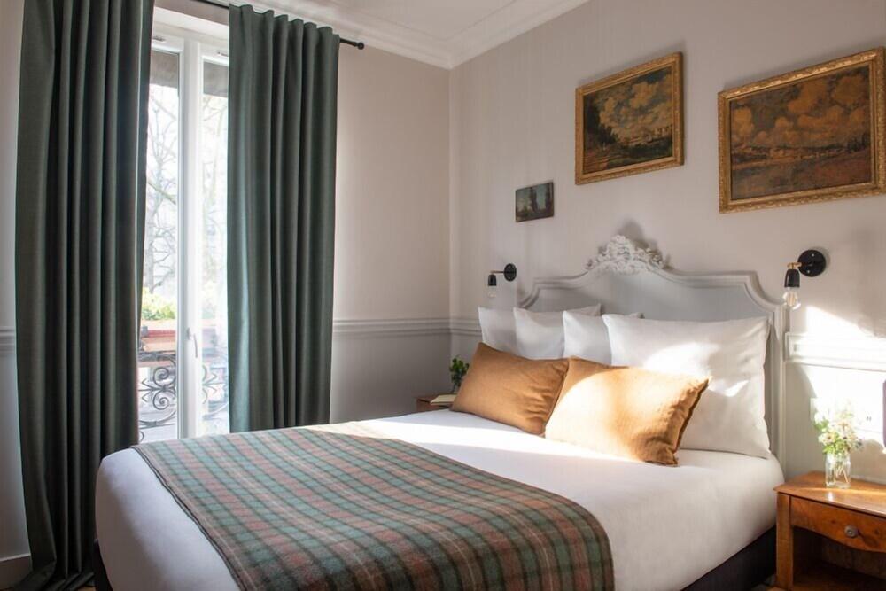 Hotel de la Porte Dorée Room Type - Superior Double Room