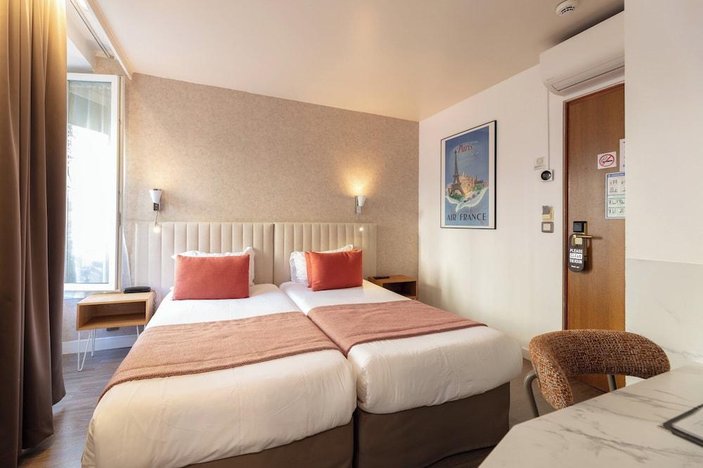 Hotel De Venise Room Type - Superior Room, 2 Twin Beds