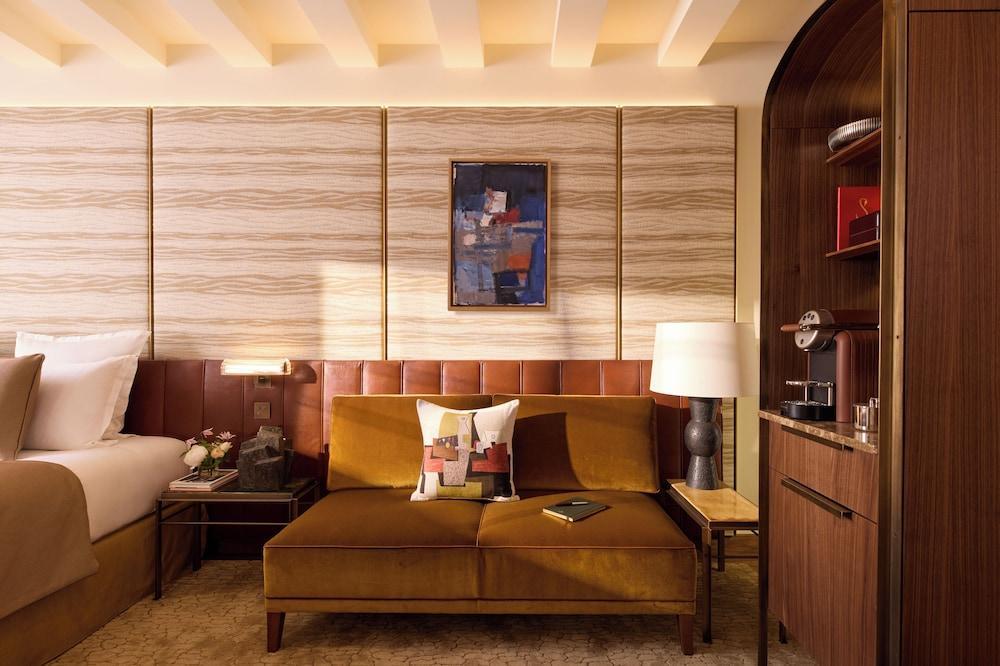 Hotel d'Aubusson Room Type - Loft