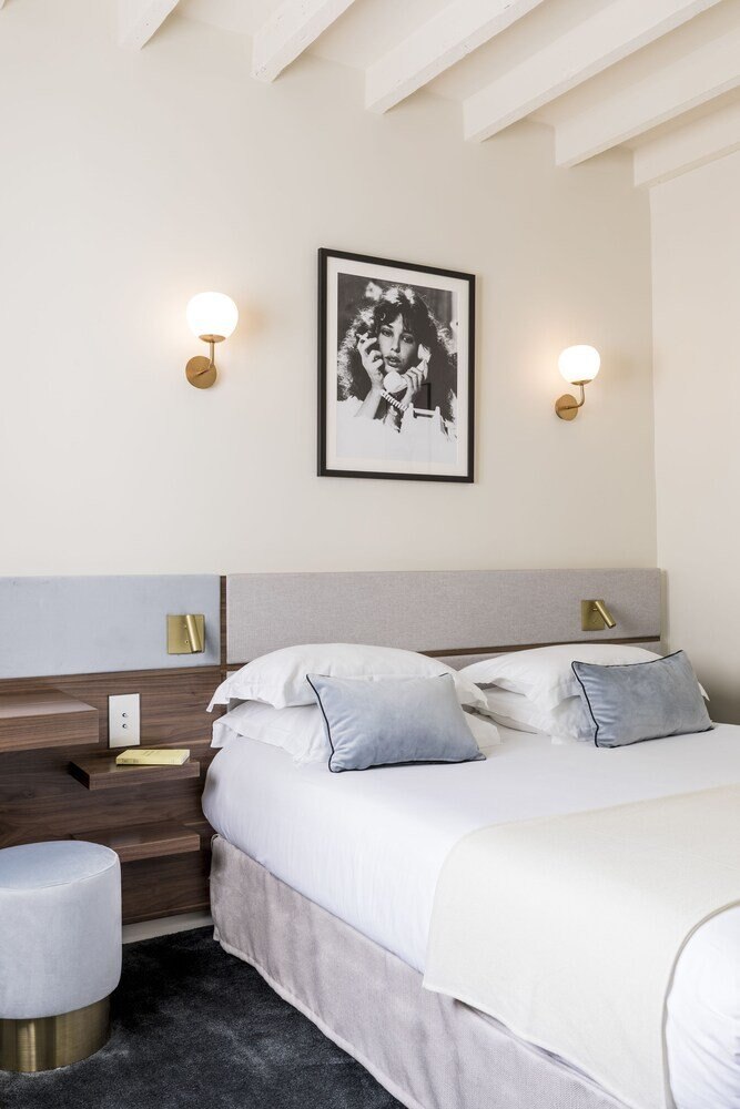 Hotel Verneuil Room Type - Club Double Room
