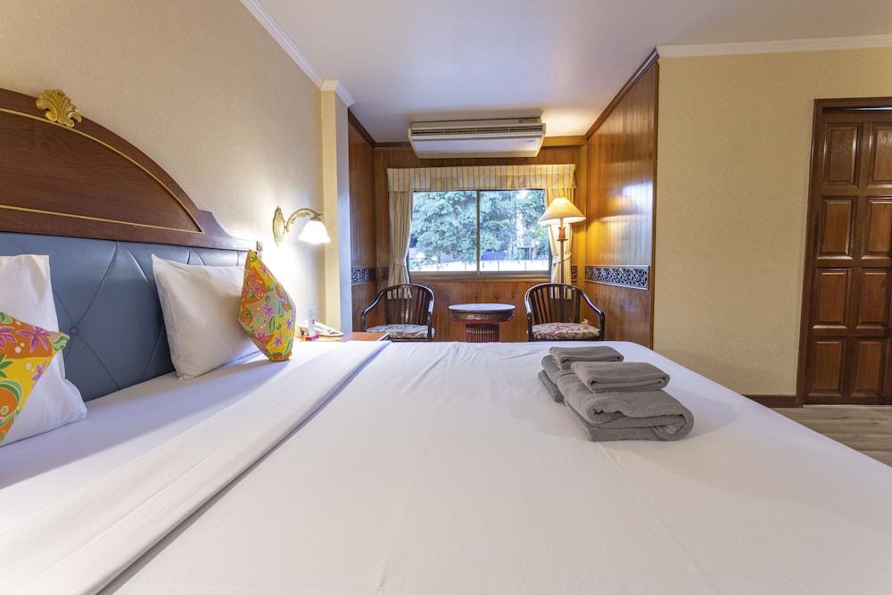 Sabai Inn nearby Central Marina Room Type - Superior Double Room