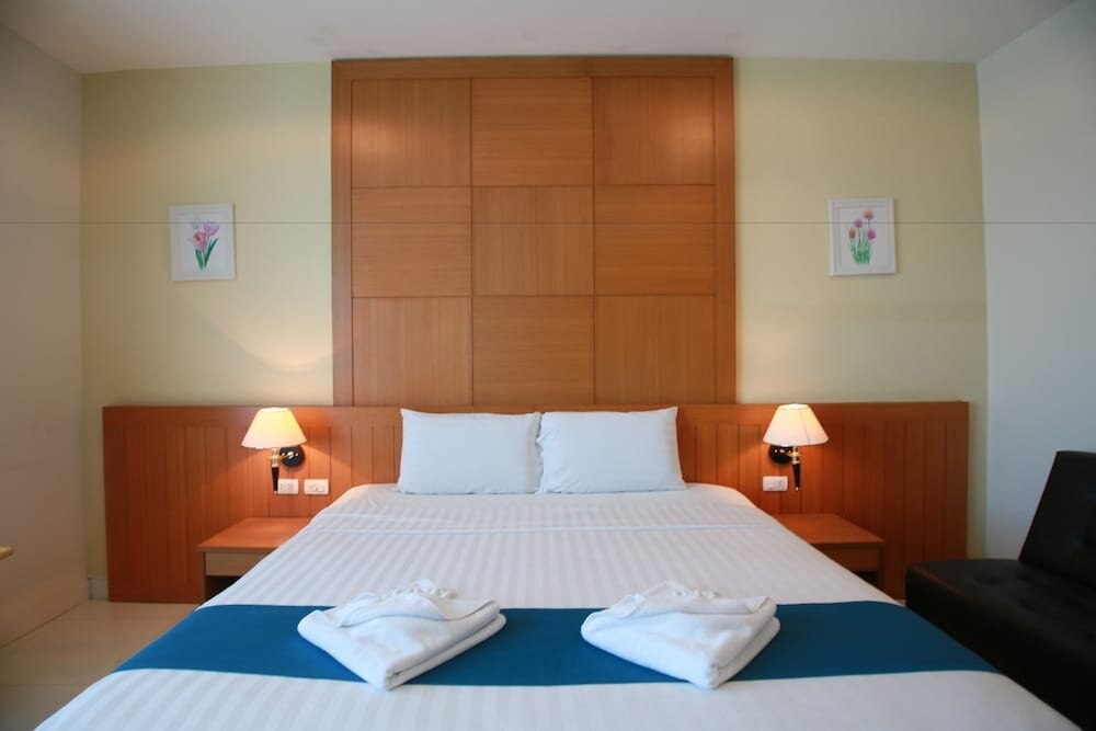 The Icon Place at Central Pattaya Room Type - Deluxe Room, Balcony