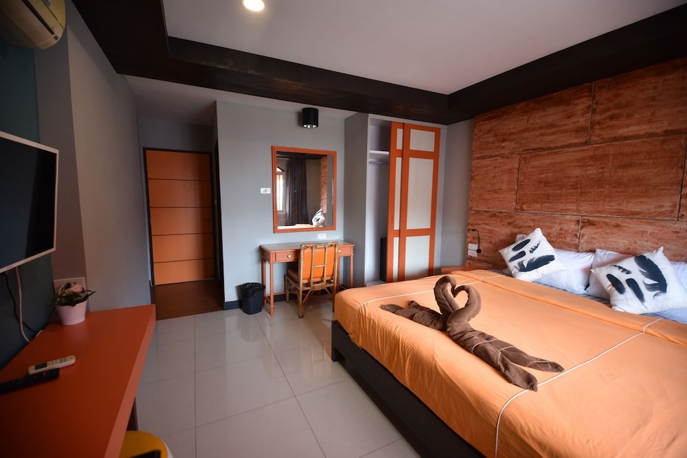 The Palm Delight Lodge