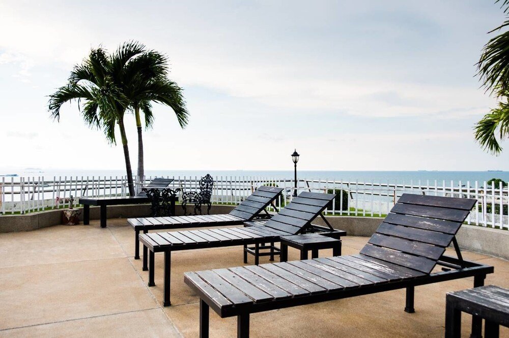 Markland Seaside Pattaya - Tap to explore photos