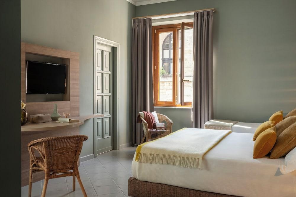 Hotel Marisa Room Type - Triple Room