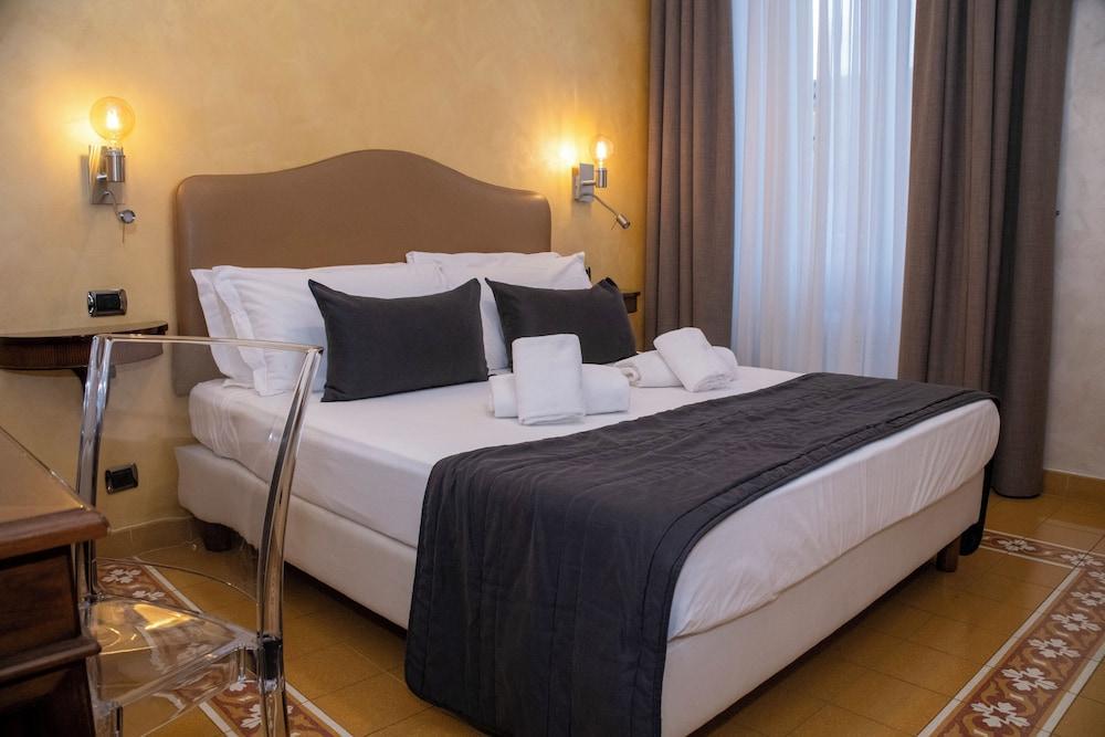 Aelius B&B by Roma Inn Room Type - Superior Double Room
