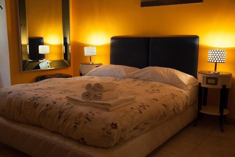 Vatican Leone IV Room Type - Economy Double Room (Via Famagosta 45)