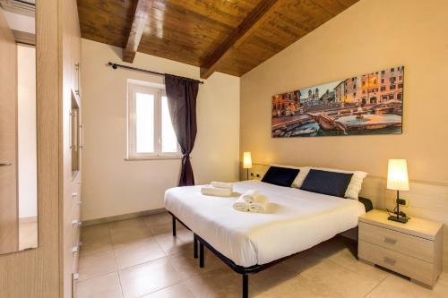 Aurelia Vatican Apartments - Tap to explore photos