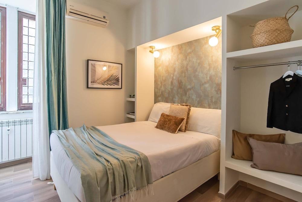 94Rooms Vatican Guesthouse Scipioni Room Type - Family Suite (Via della Giuliana 18) 94Rooms Vatican Guesthouse Scipioni Room Type - Family Suite (Via della Giuliana 18)