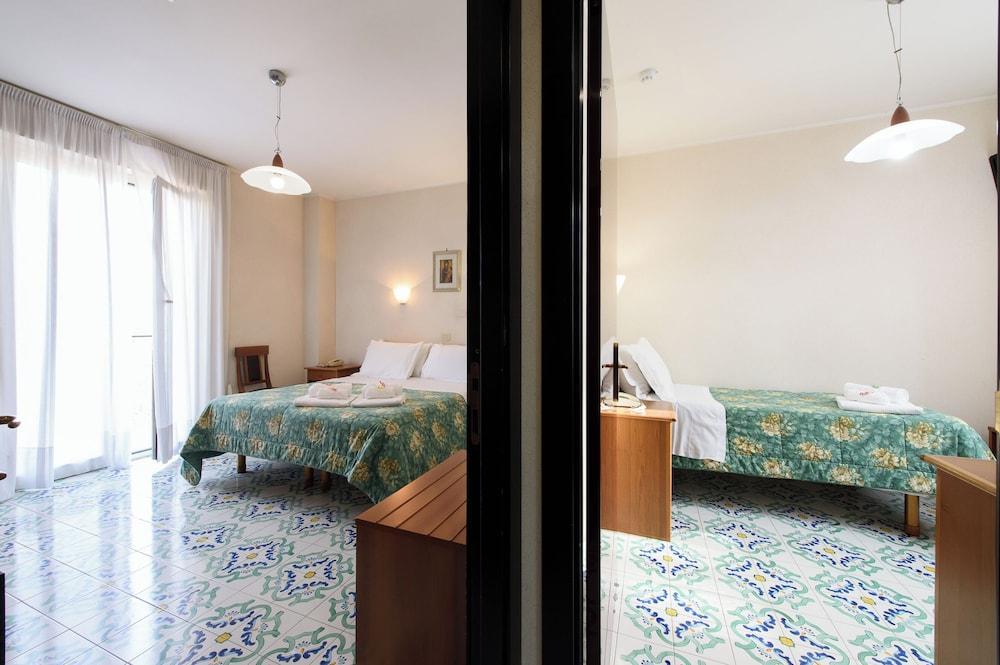 Hotel Casa Tra Noi Room Type - Family Room