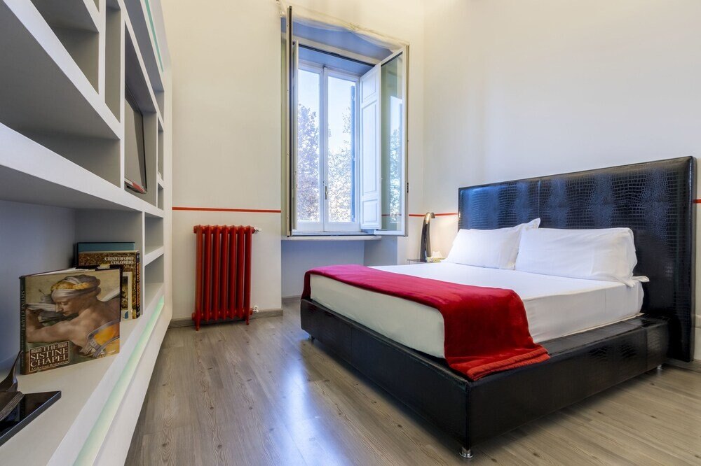 Luxury on the River Room Type - Classic Double Room, City View