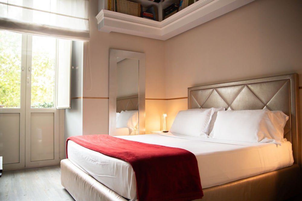 Luxury on the River Room Type - Basic Double Room