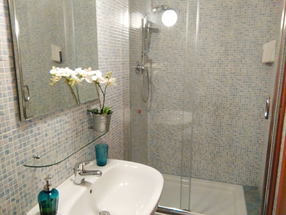 Villa Borghese Guest House - Tap to explore photos