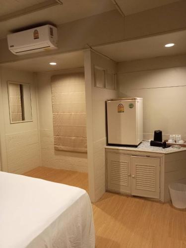 Amity Beach Resort Room Type - Bungalow - Beach Front Amity Beach Resort Room Type - Bungalow - Beach Front