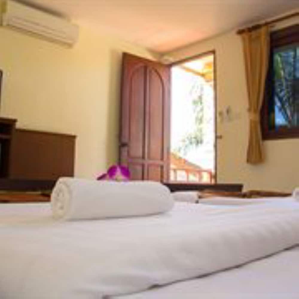 Hathai House Resort Room Type - Standard Twin Room