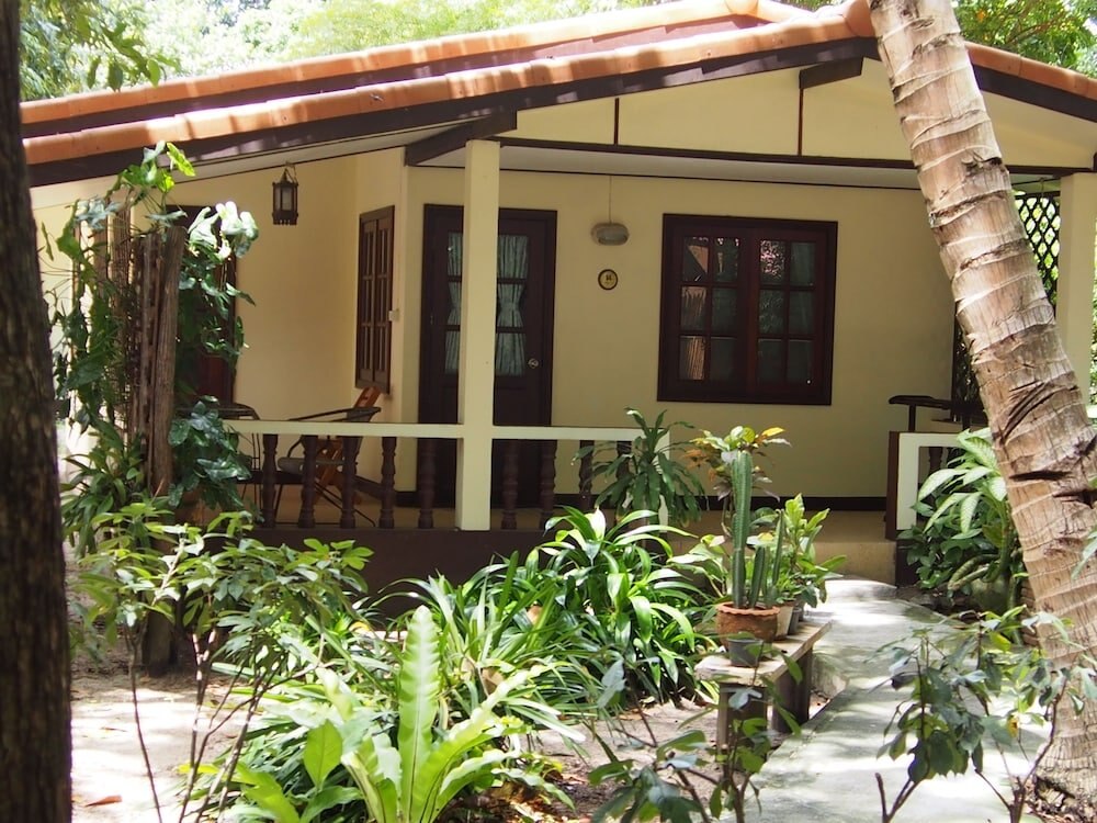 Harry's Bungalows & Restaurant Room Type - Superior Bungalow Harry's Bungalows & Restaurant Room Type - Superior Bungalow