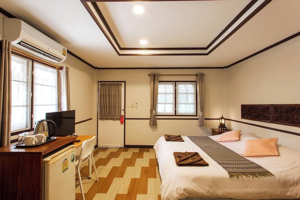Harry's Bungalows & Restaurant Room Type - Standard Bungalow