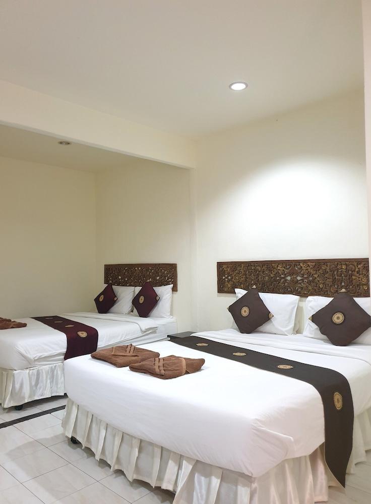 Penzy Guesthouse Room Type - Quadruple Room
