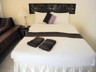 Penzy Guesthouse - Tap to explore photos