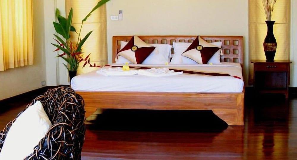 Phangka Paradise Resort Room Type - Villa, Beachfront