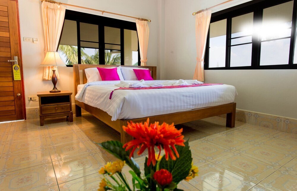 Samui Reef View Resort Room Type - Pool Side Double Samui Reef View Resort Room Type - Pool Side Double