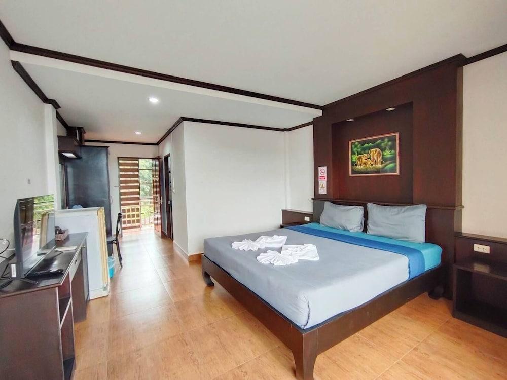 h&Y chaweng Room Type - Standard Double Room, City View h&Y chaweng Room Type - Standard Double Room, City View