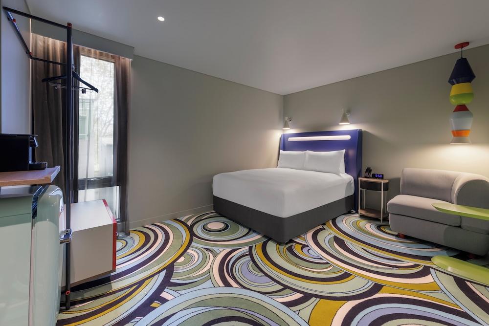 ADGE Hotel & Residences Room Type - Room, 1 Queen Bed, Mobility Accessible (Adge) ADGE Hotel & Residences Room Type - Room, 1 Queen Bed, Mobility Accessible (Adge)