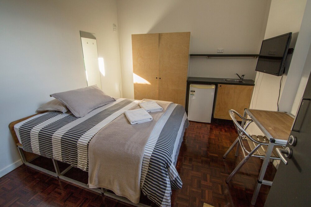 Cambridge Lodge - Hostel Room Type - Double Room