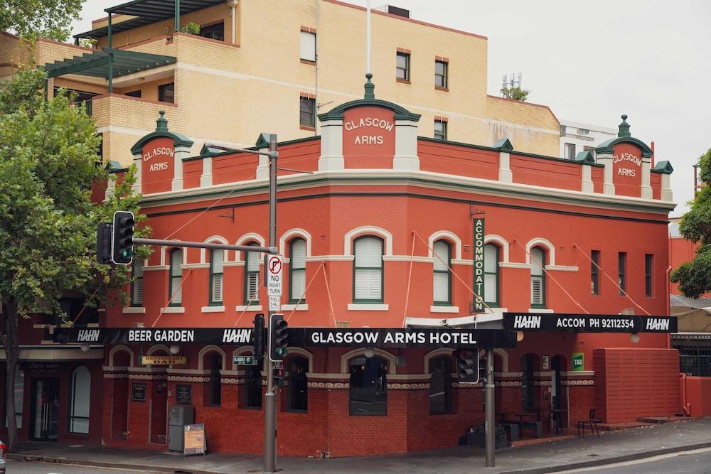 Glasgow Arms Hotel Ultimo - Tap to explore photos