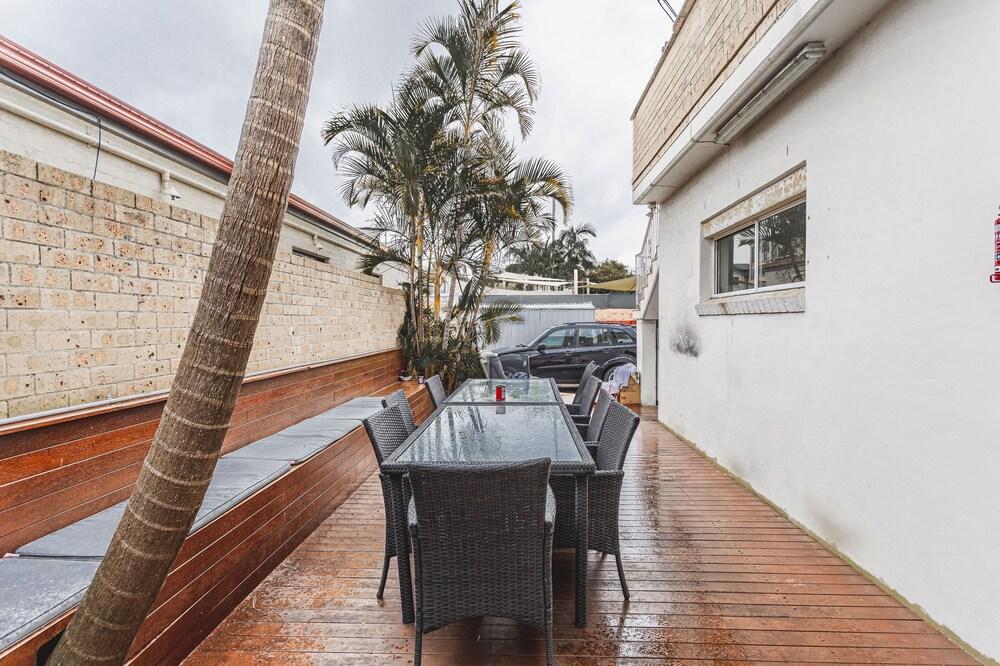Manly Beach House - Tap to explore photos