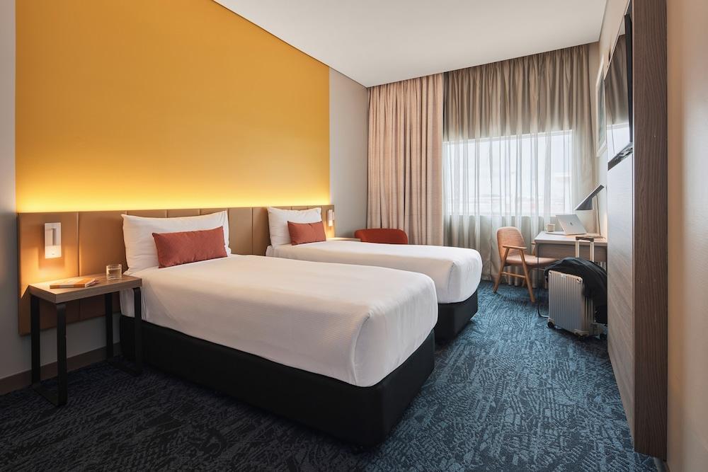 Rydges Sydney Airport Hotel Room Type - Deluxe Twin Room