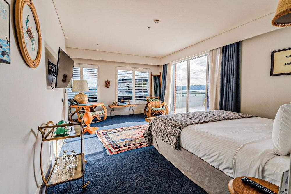 Watsons Bay Boutique Hotel Room Type - Grand Suite, Terrace, Harbor View