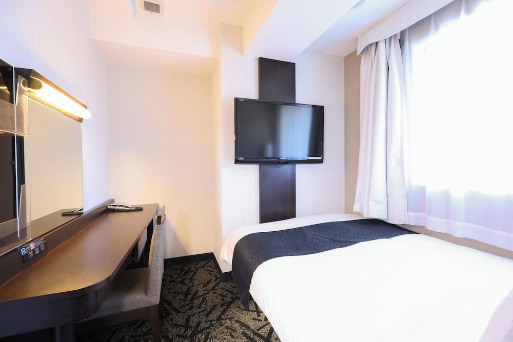 APA Hotel Mita Ekimae Room Type - Double Room, Non Smoking APA Hotel Mita Ekimae Room Type - Double Room, Non Smoking