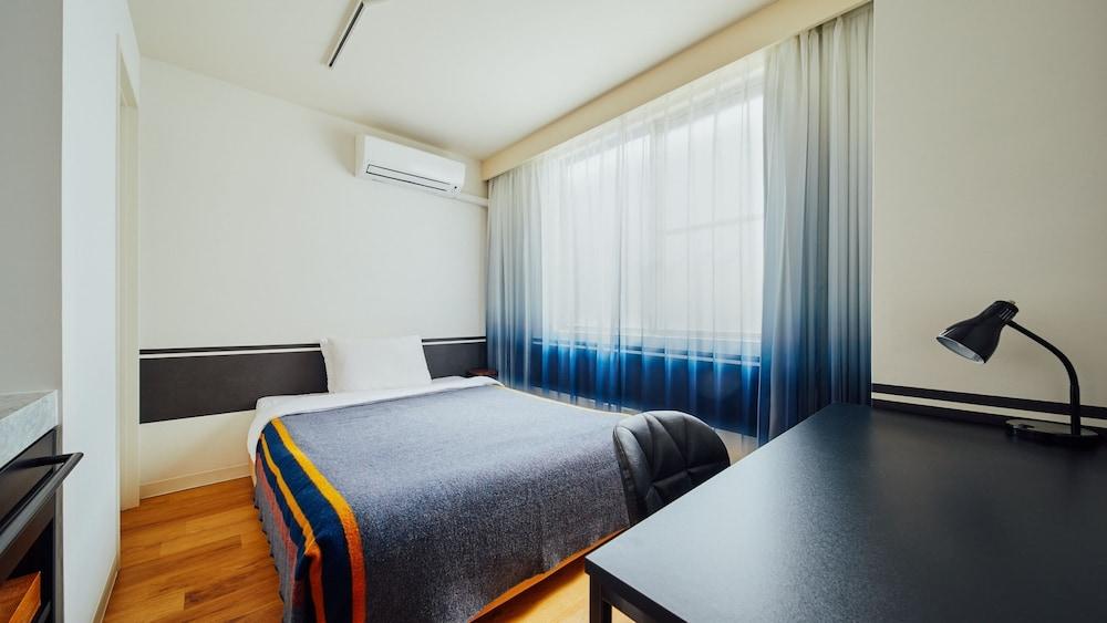 Hotel Graphy Nezu Room Type - [Private Shower Booth] Theatre Room (140cm bed)