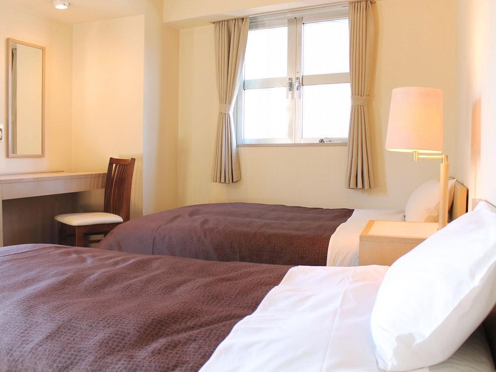 HOTEL LiVEMAX Fuchu Annex Room Type - Twin Room, Smoking