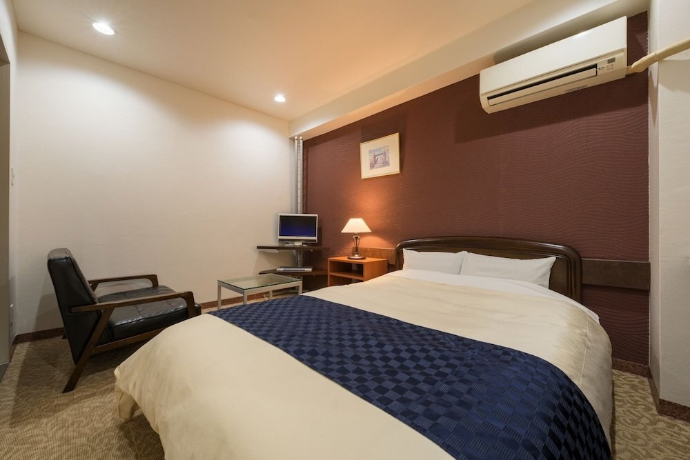 Hotel Cerezo Room Type - Standard Double Room, Non Smoking Hotel Cerezo Room Type - Standard Double Room, Non Smoking