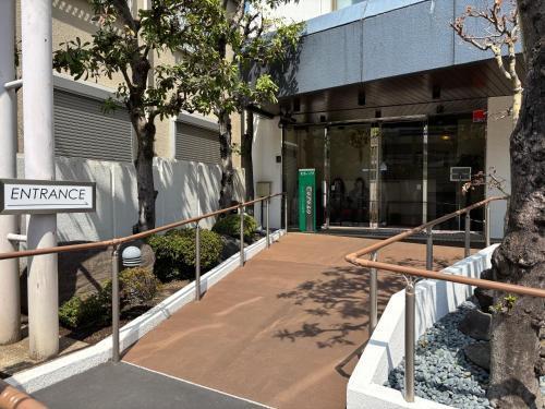 Hotel Cerezo - Tap to explore photos