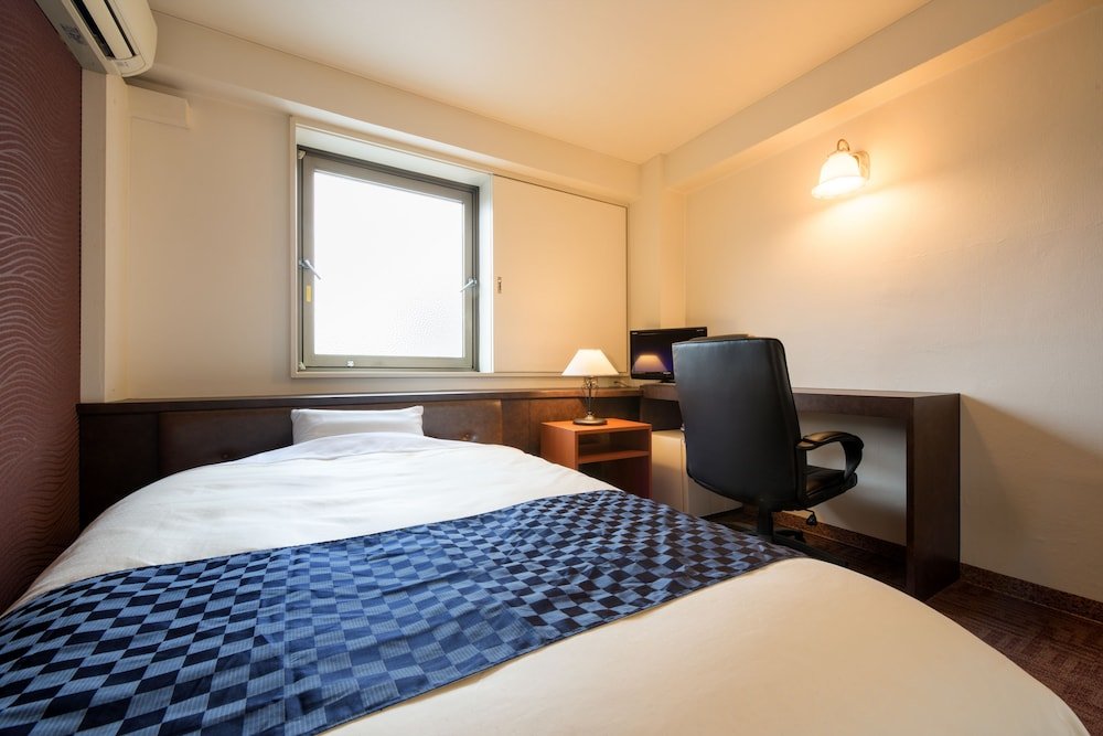 Hotel Cerezo Room Type - Economy Double Room, Non Smoking Hotel Cerezo Room Type - Economy Double Room, Non Smoking