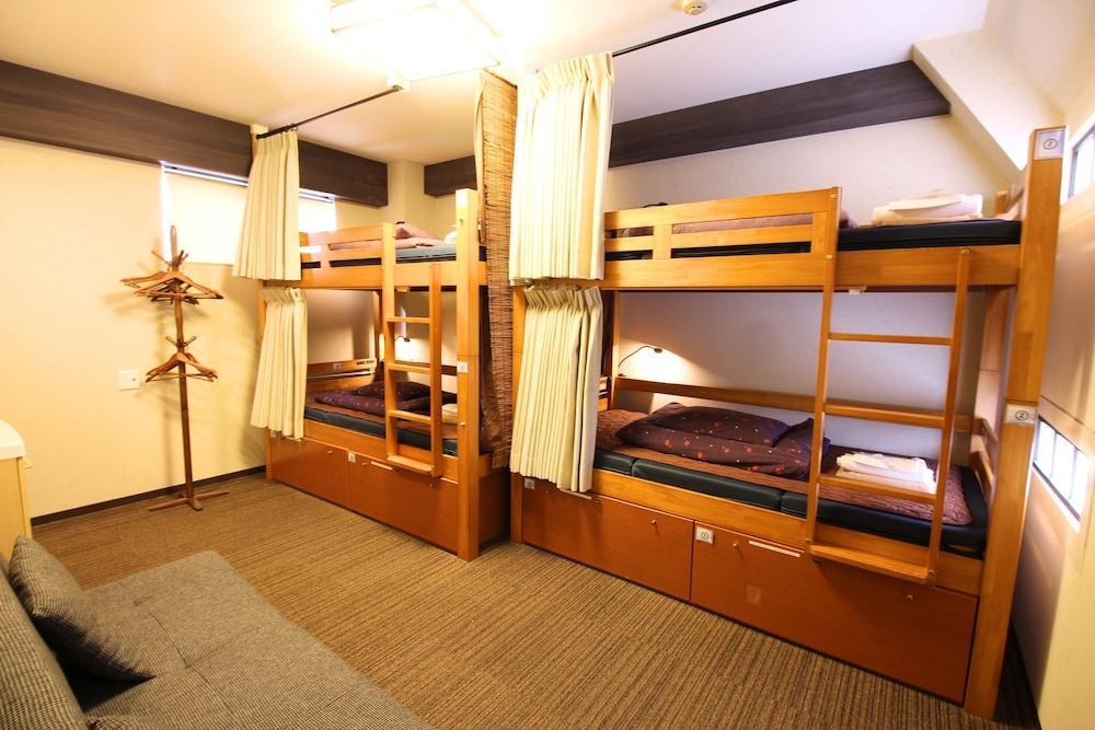 K's House Tokyo Oasis - Hostel Room Type - Shared Dormitory, Mixed Dorm, Non Smoking, City View (4 Beds with Toilet)